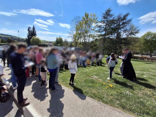 Station 4 du Chemin de croix itin&eacute;rant des enfants